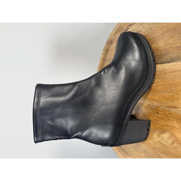 Bar lll Black Women's Ankle Boots Size 10 NWOB - Picture 6 of 7